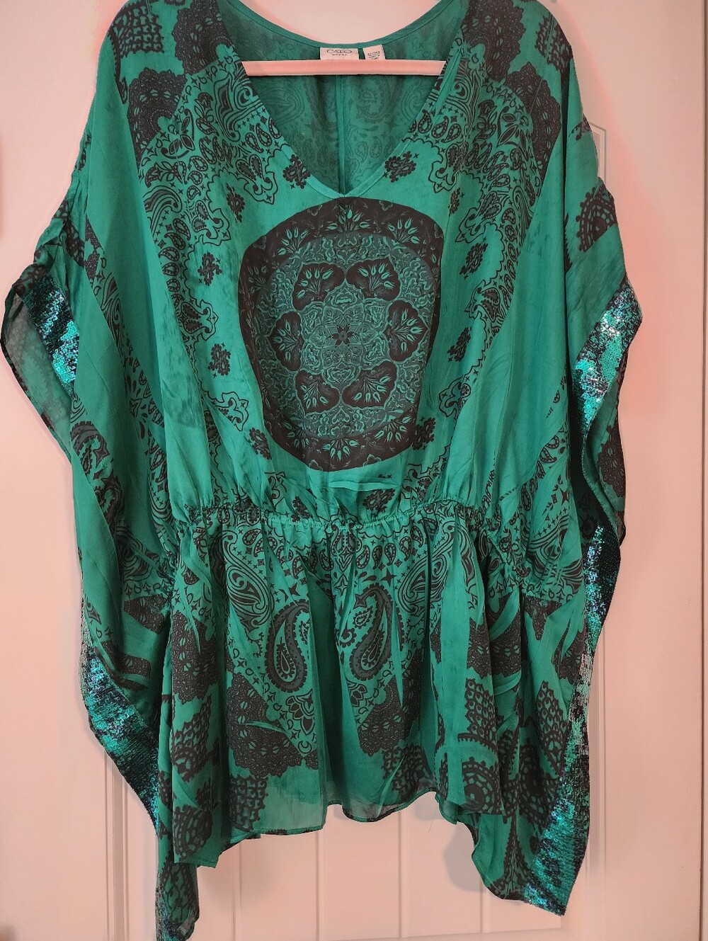 Cato Women's V-Neck Emerald Green Black Paisley Tunic Top 22/24W Sequin Trim